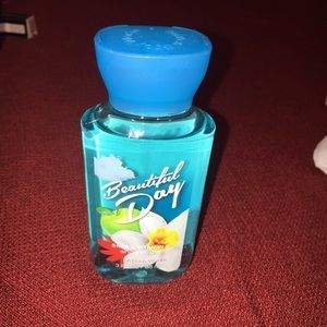 “Beautiful Day” mini body wash